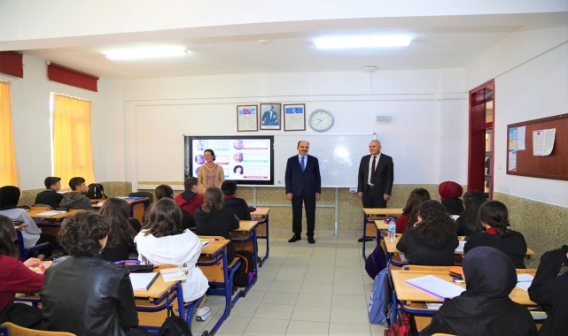 Konya Büyükşehir Belediye Başkanı Altay'ın okul ziyaretleri