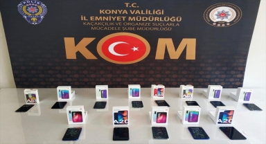 Konya'da gümrük kaçağı 278 cep telefonu ele geçirildi