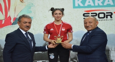 Naim Süleymanoğlu Kulüpler Türkiye Halter Şampiyonası Karaman'da başladı