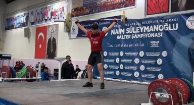 Naim Süleymanoğlu Türkiye Belediyeler Arası Halter Şampiyonası düzenlendi