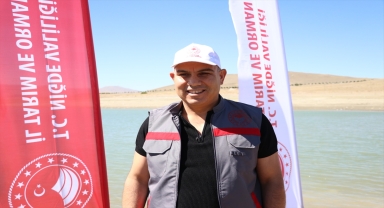 Niğde'de 8 gölete 52 bin sazan yavrusu bırakıldı
