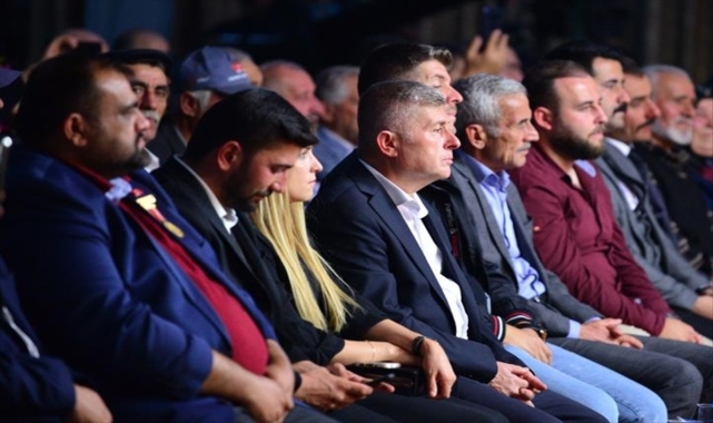 Sanatçı Neşet Ertaş, Kahramankazan'da konserle anıldı
