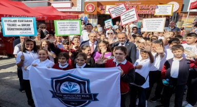 Şehit öğretmen Şenay Aybüke Yalçın'ın adı Keçiören'deki halk kütüphanesinde yaşatılacak 