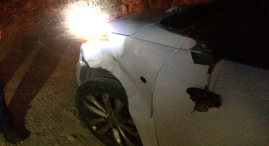 Serik'te otomobille çarpışan motosikletin sürücüsü yaralandı