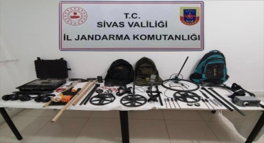 Sivas'ta izinsiz kazı yapan 7 şüpheli yakalandı