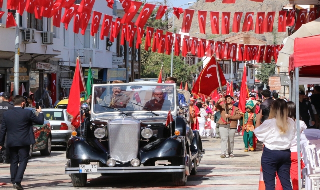 Sivrihisar'ın kurtuluşunun 101. yılı, Zaimağa Konağı'ndan başlayan yürüyüşle kutlandı