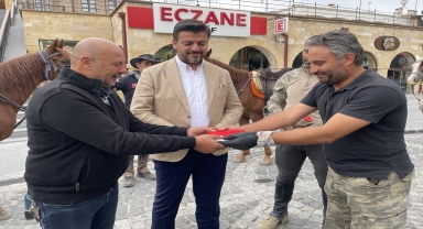 Ürgüplü Gazi Bekir Çavuş'un kabir toprağı at sırtında 6 günde memleketine getirildi