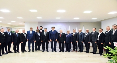 AK Parti Eskişehir İl Başkan Zihni Çalışkan’dan ETO Başkanı Metin Güler’e ziyaret