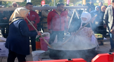 AK Parti Genel Başkan Yardımcısı Mehmet Özhaseki, Kayseri'de konuştu: