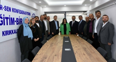 AK Parti'li Sarıeroğlu, Kırıkkale'de ziyaretlerde bulundu