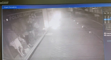 Alanya'da iş yerine molotofkokteyliyle saldırı güvenlik kamerasında