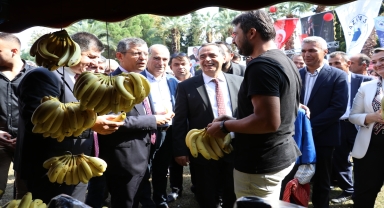 Antalya'da Çekirdeksiz Nar ve Tropikal Meyve Festivali başladı