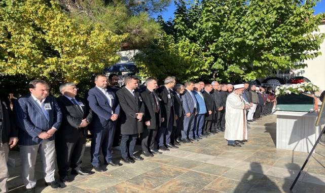 Antalya'da iş insanı Ali Metin Duruk son yolculuğuna uğurlandı