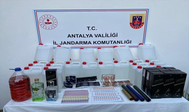Antalya'da sahte içki operasyonlarında 4 şüpheli yakalandı