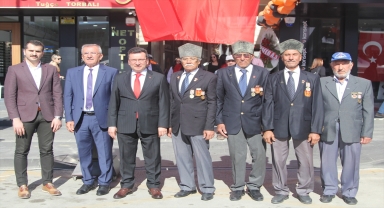 Antalya'nın ilçelerinde 29 Ekim Cumhuriyet Bayramı kutlandı