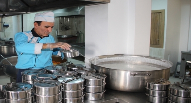 Beypazarı aşevinde her gün 450 kişiye sıcak yemek dağıtılıyor