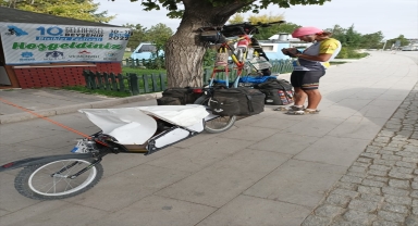 Bisikletiyle dünya turuna çıkan İtalyan gezgin Beyşehir'e geldi