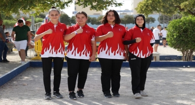 Bocce Kadın Genç Milli Takımı İspanya'da altın madalya kazandı