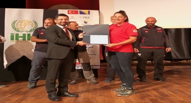 Bosnalı afetle mücadele çalışanlarına Antalya'da 