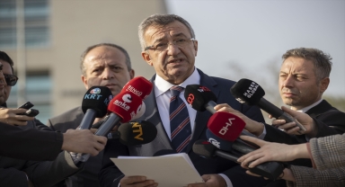 CHP, dezenformasyonla mücadele düzenlemesini AYM'ye taşıdı