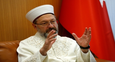 Diyanet İşleri Başkanı Erbaş, Kayseri'de ziyaretlerde bulundu