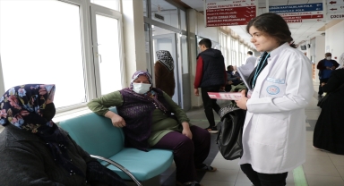 ERÜ Öğretim Üyesi Prof. Dr. Sözüer meme kanseri vakalarında artışa dikkati çekti: