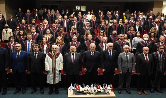 Eskişehir Teknik Üniversitesinde 2022-2023 Akademik Yılı Açılış töreni yapıldı