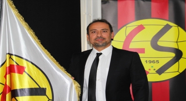 Eskişehirspor'da teknik direktörlük görevine Emre Özbayer getirildi