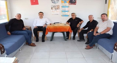 Finike Kaymakamı Çelik, taksicilerle buluştu 