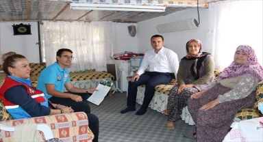 Finike Kaymakamı Çelik, vatandaşları ziyaret etti