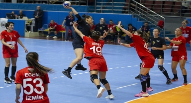 Hentbol: Kadınlar Süper Lig