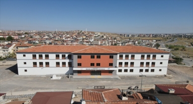İbrahim Kendiroğlu Ortaokulu açılış için gün sayıyor