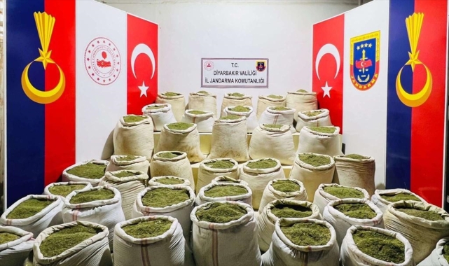 İçişleri Bakanlığınca Diyarbakır'da Şehit Jandarma Uzman Çavuş Ali Şirin Operasyonu başlatıldı