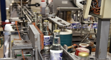 Karatay Belediyesi Lavanta Bahçesi'nden toplanan lavantalarla farklı ürünler üretti 