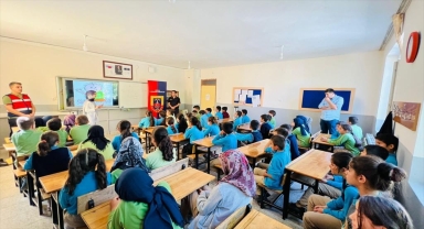 Kaş'ta öğrencilere 