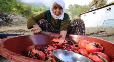 Kaş'ta yöresel ürünler etkinliği düzenlendi