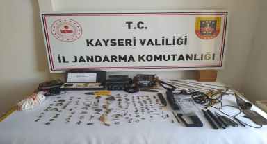 Kayseri'de 115 parça tarihi eser ele geçirildi