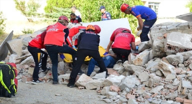 Kırşehir'de deprem tatbikatı yapıldı