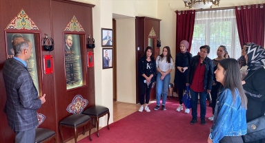 Kırşehir'e ilk kez gelen üniversite öğrencilerine tanıtım gezisi düzenleniyor