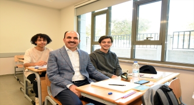 Konya Büyükşehir Belediyesi'nden 12. sınıf öğrencilerine nakdi destek