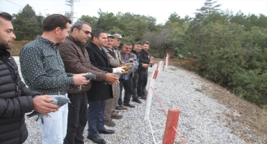 Konya'da 12 kaya güvercini ve şahin doğaya bırakıldı