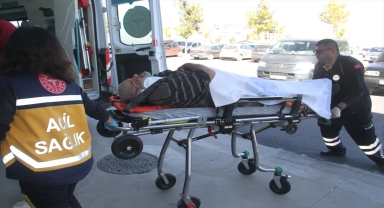 Konya'da altyapı çalışmasında toprak kayması sonucu 1 işçi yaralandı