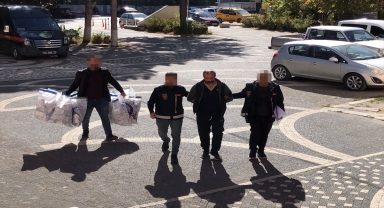 Konya'da durdurulan bir araçta 24 bin 528 uyuşturucu hap ele geçirildi