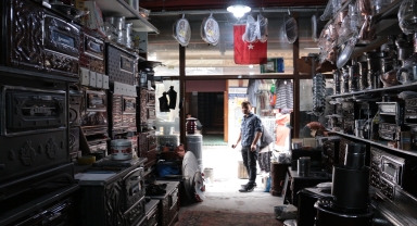 Konya'da havaların soğumasıyla Sobacılar Sokağı hareketlendi