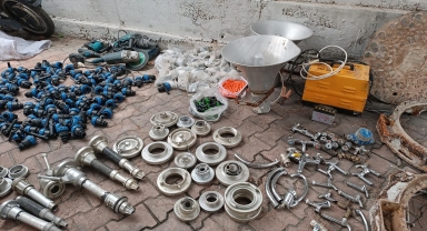 Konya'da hurdacı dükkanlarına düzenlenen operasyonda 3 kişi hakkında işlem yapıldı