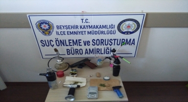 Konya'da polis kovalamacasıyla yakalanan sürücünün üzerinde uyuşturucu madde çıktı