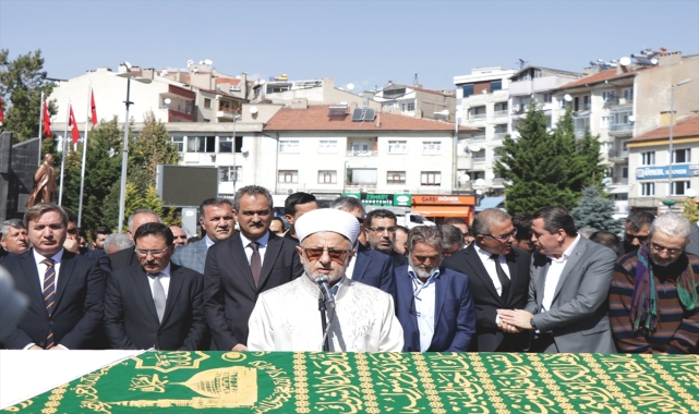 Milli Eğitim Bakanı Mahmut Özer, Kayseri'de cenaze törenine katıldı