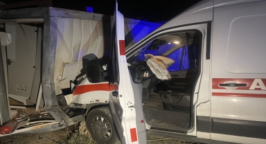 Nevşehir'de içinde hasta bulunan ambulansı kaçıran şüpheli kaza yapınca yakalandı