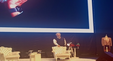 Oyuncu Metin Akpınar Altın Portakal Film Festivali'nde sanatseverlerle buluştu