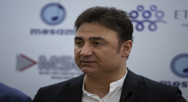 Sanatçılar, müzisyen Onur Şener'in öldürülmesini protesto etti